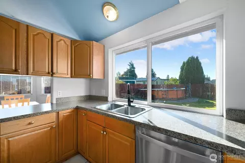Kitchen - 206 1st Ave E, Pacific, WA 98047 photo 2 of 3