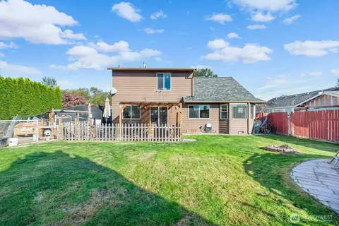Exterior - 206 1st Ave E, Pacific, WA 98047 photo 5 of 7