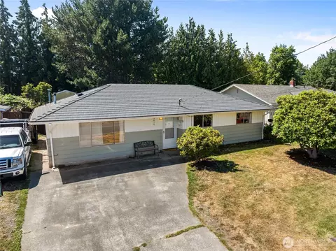 9414 Sharon Dr, Everett, WA 98204