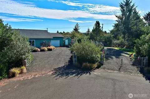 470 Puppis Ct SW, Ocean Shores, WA 98569