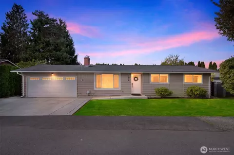 1024 21st St NW, Puyallup, WA 98371
