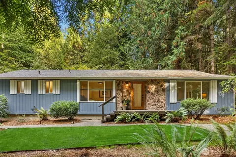 6560 Fletcher Bay Rd NE, Bainbridge Island, WA 98110