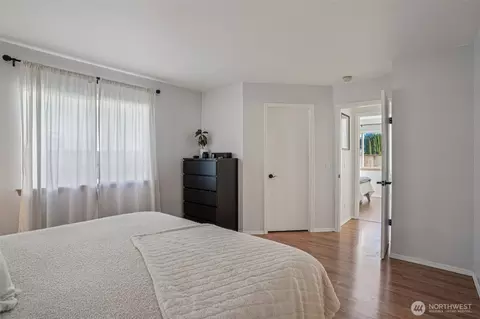 Bedroom - 502 Belfair Ct SW, Orting, WA 98360 photo 3 of 5