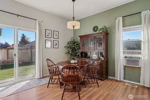 Dining - 502 Belfair Ct SW, Orting, WA 98360 photo 1 of 2