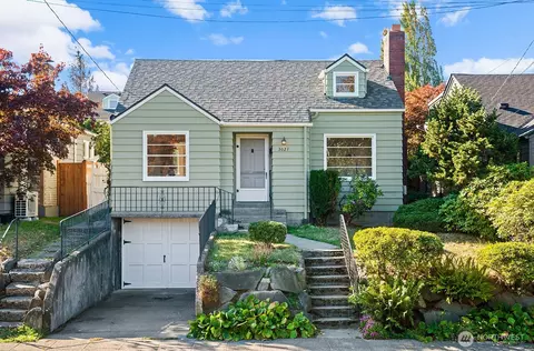 3021 37th Ave SW, Seattle, WA 98126