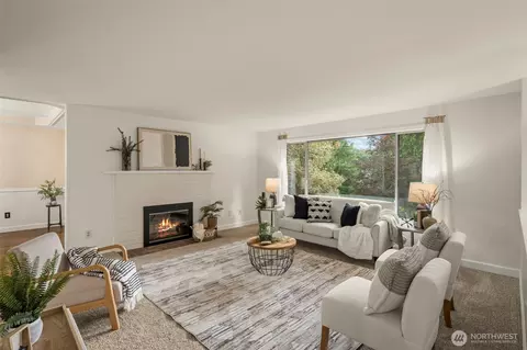 807 Grimes Rd, Bothell, WA 98012 photo 3