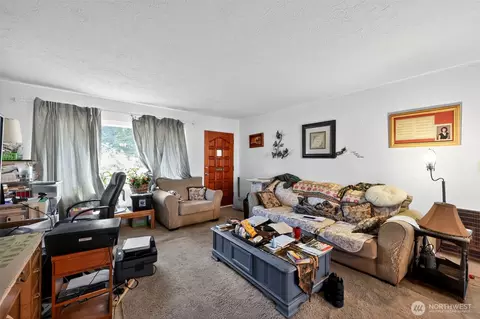 Other - 1717 10th Ave, Longview, WA 98632 photo 1 of 8