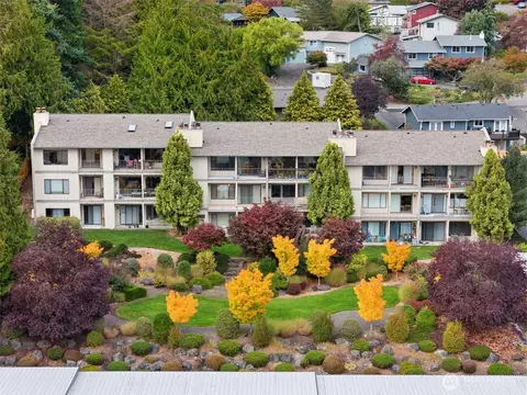26435 Pennsylvania Ave NE #39, Kingston, WA 98346