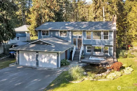 312 El Camino Dr, Sequim, WA 98382