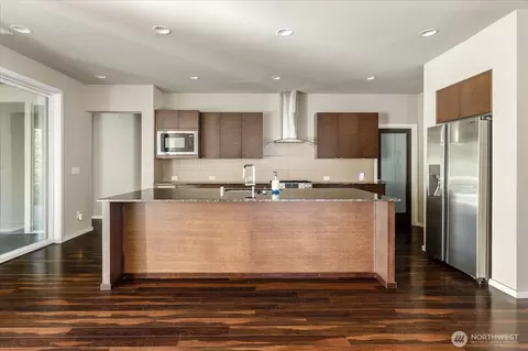 Kitchen - 3701 170th Pl SE, Bothell, WA 98012 photo 2 of 3