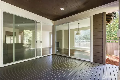 Exterior - 3701 170th Pl SE, Bothell, WA 98012 photo 5 of 10