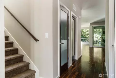 Entry Way - 3701 170th Pl SE, Bothell, WA 98012 photo 4 of 4