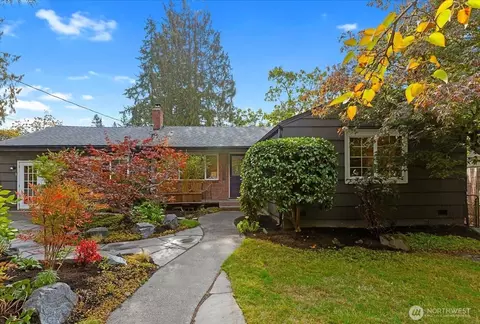 3009 NE 135th St, Seattle, WA 98125