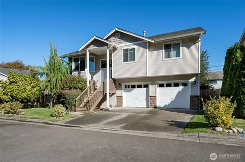 Exterior - 1403 Baker Ave, Everett, WA 98201 photo 3 of 10