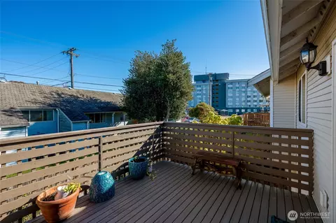 Exterior - 1403 Baker Ave, Everett, WA 98201 photo 10 of 10