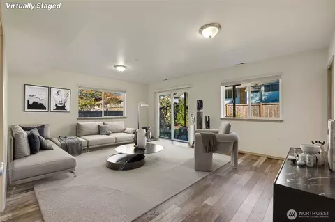 Living - 1403 Baker Ave, Everett, WA 98201 photo 6 of 8