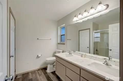 Bath - 1403 Baker Ave, Everett, WA 98201 photo 1 of 2