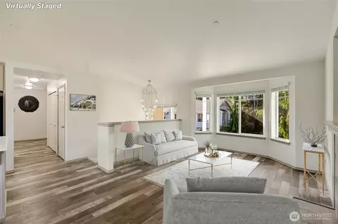 Living - 1403 Baker Ave, Everett, WA 98201 photo 3 of 8