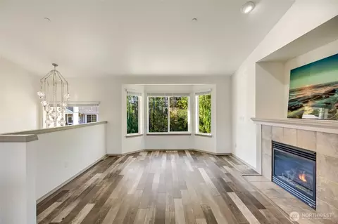 Living - 1403 Baker Ave, Everett, WA 98201 photo 2 of 8