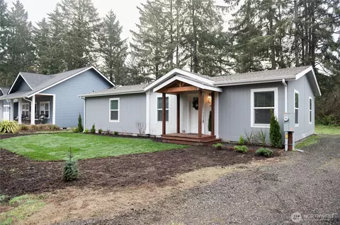 361 Eridani Loop SE, Ocean Shores, WA 98569
