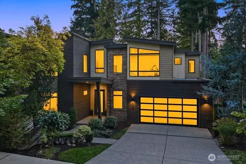 6809 120th Ave NE, Kirkland, WA 98033