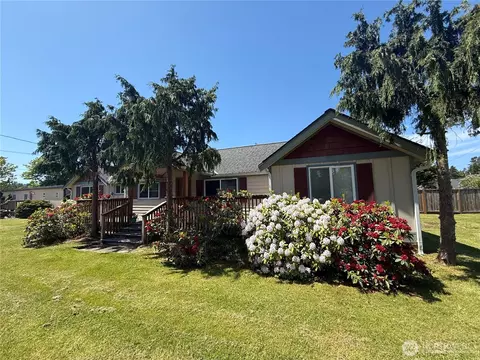 27111 N Pl, Ocean Park, WA 98640