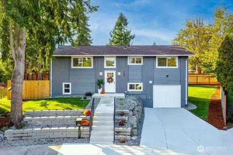 1103 Vashon Ct NE, Renton, WA 98059
