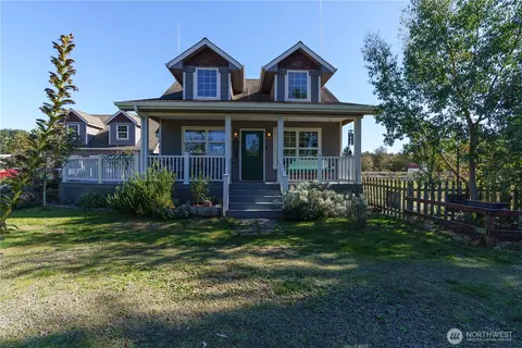 34600 W Lane Ln W, Oysterville, WA 98641