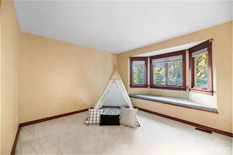 Bedroom - 9925 NE 197th St, Bothell, WA 98011 photo 6 of 8