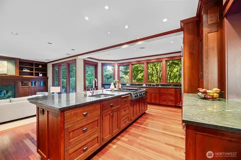 Kitchen - 9925 NE 197th St, Bothell, WA 98011 photo 3 of 4