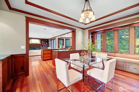 Dining - 9925 NE 197th St, Bothell, WA 98011 photo 3 of 3