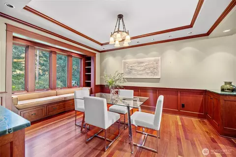 Dining - 9925 NE 197th St, Bothell, WA 98011 photo 2 of 3