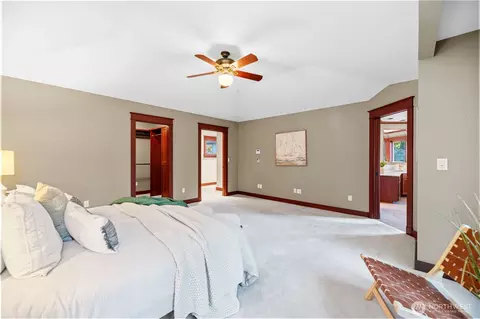 Bedroom - 9925 NE 197th St, Bothell, WA 98011 photo 3 of 8