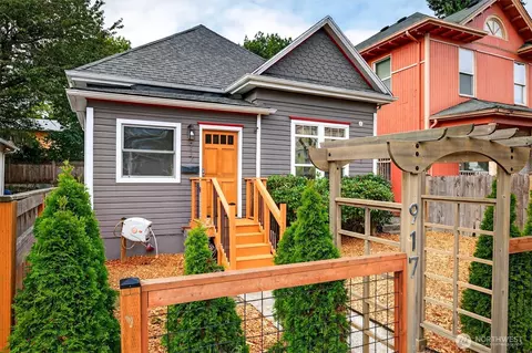 917 23rd Ave, Seattle, WA 98122