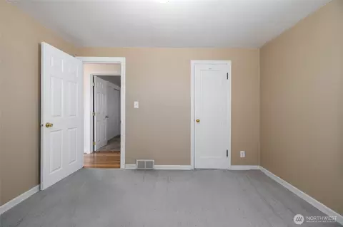Bedroom - 4911 Delaware Ave, Everett, WA 98203 photo 2 of 4