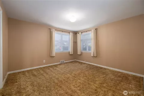 Bedroom - 4911 Delaware Ave, Everett, WA 98203 photo 3 of 4
