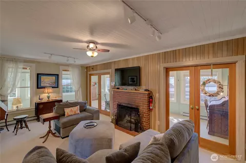 4615 K Pl, Seaview, WA 98644 photo 10