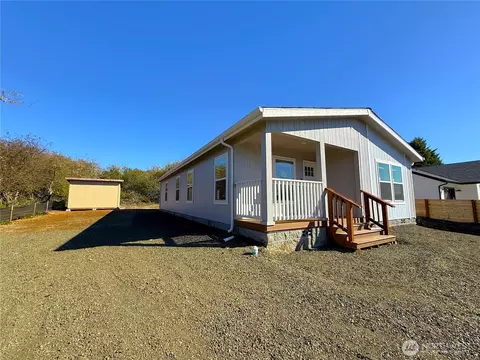154 Calawah St SW, Ocean Shores, WA 98569