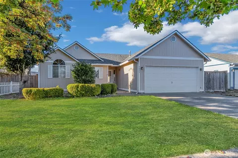 9826 Donovan Ct SE, Yelm, WA 98597