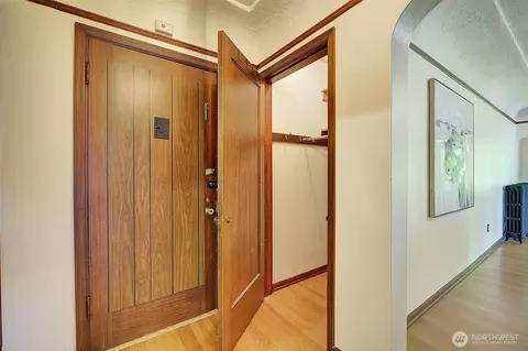 Entry Way - 323 16th Ave E #301, Seattle, WA 98112 photo 4 of 8