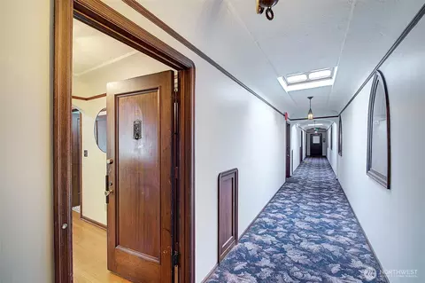 Entry Way - 323 16th Ave E #301, Seattle, WA 98112 photo 5 of 8
