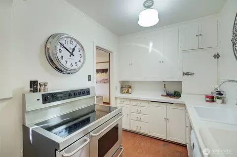 Kitchen - 323 16th Ave E #301, Seattle, WA 98112 photo 3 of 4