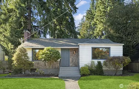 10747 Dayton Ave N, Seattle, WA 98133