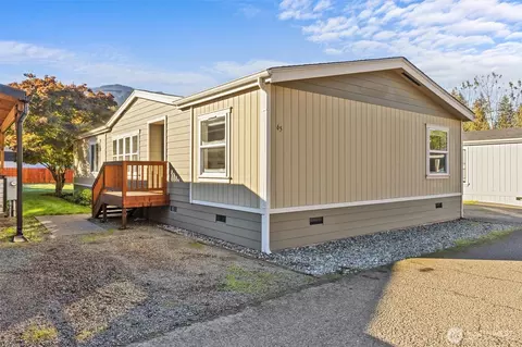 200 10th St #65, Gold Bar, WA 98251
