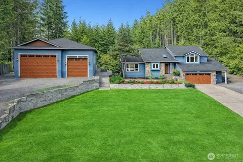 3657 Mathisen Ln, Bremerton, WA 98312