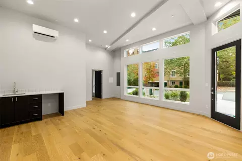 3400 E Spring St, Seattle, WA 98122 photo 8