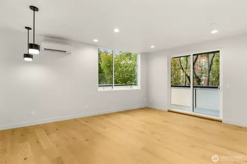 3400 E Spring St, Seattle, WA 98122 photo 14