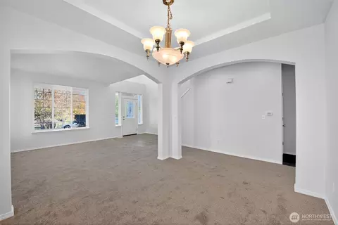 Living - 1005 Eagle Ave SW, Orting, WA 98360 photo 3 of 8