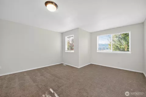 Bedroom - 1005 Eagle Ave SW, Orting, WA 98360 photo 6 of 7