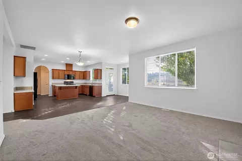 Living - 1005 Eagle Ave SW, Orting, WA 98360 photo 8 of 8